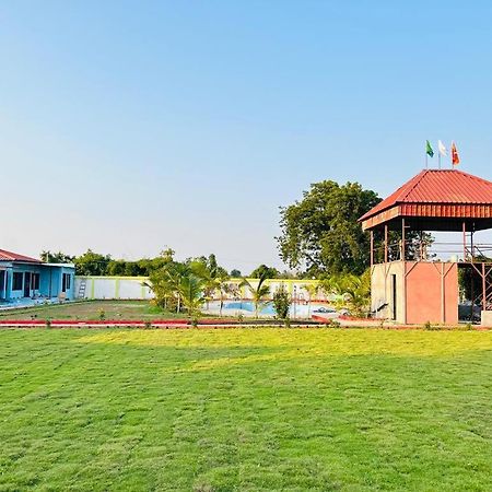 Vrundavan Home Stay And Village Resort Kevadia Exterior foto